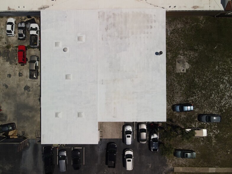 Primary Photo Of 1018 Orange St, Titusville Warehouse For Sale