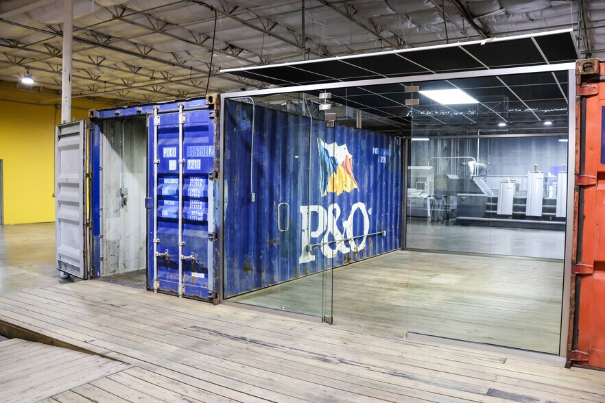 More Photos Of 3300 Lawnwood St, Fort Worth Warehouse For Sale