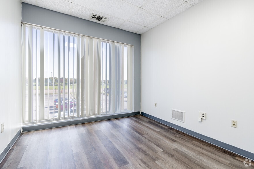 More Photos Of 3385 Airways Blvd, Memphis Medical For Lease