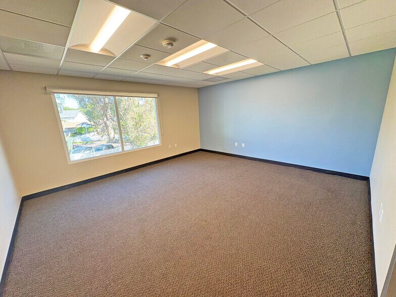 More Photos Of 1231 E Chapman Ave, Fullerton Religious Facility For Lease
