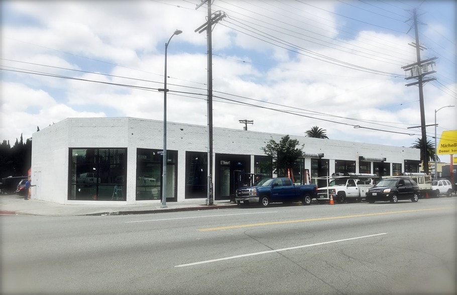 More Photos Of 4850 Santa Monica Blvd, Los Angeles Storefront For Lease