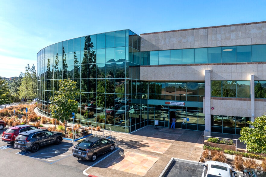 More Photos Of 17140 Bernardo Center Dr, San Diego Medical For Lease