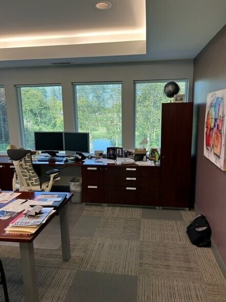 More Photos Of 5760 Nimtz Pky, South Bend Office For Sale