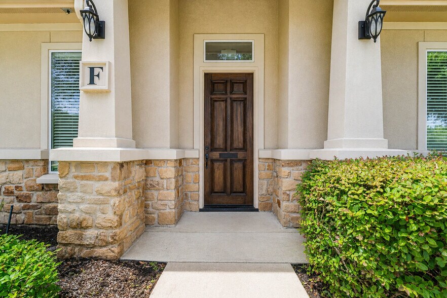 More Photos Of 11601 Spring Cypress Rd, Tomball Medical For Lease