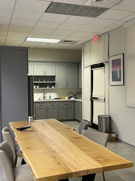 More Photos Of 11672 E Shea Blvd, Scottsdale Medical For Lease