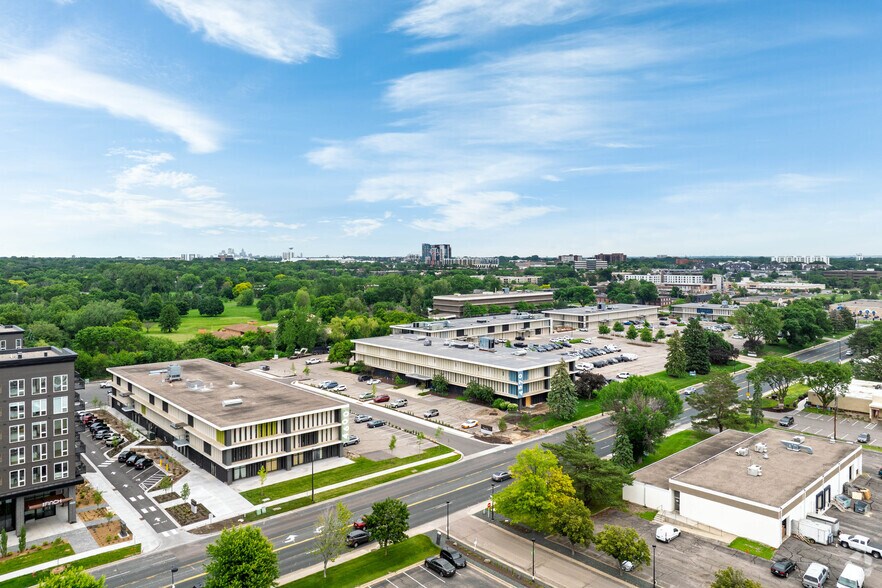 More Photos Of 4600 W 77th St, Edina Unknown For Lease