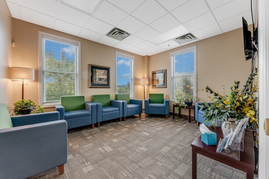 More Photos Of 6-10 Canyon Rd, Morgantown Loft Creative Space For Sale