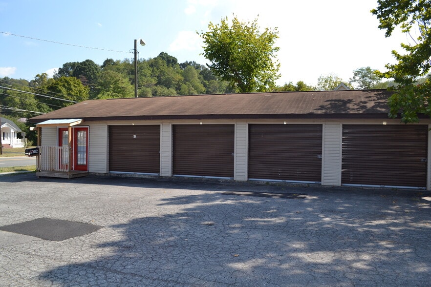 More Photos Of 5976 Virginia Ave, Pembroke Storefront Retail Residential For Sale