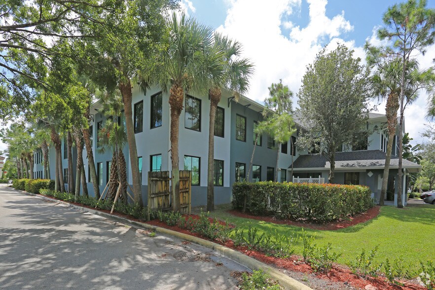 More Photos Of 250 Central Blvd, Jupiter Office For Lease