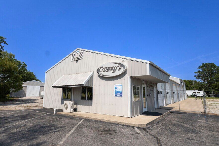 More Photos Of 959 Highway 24, Moberly General Retail For Sale