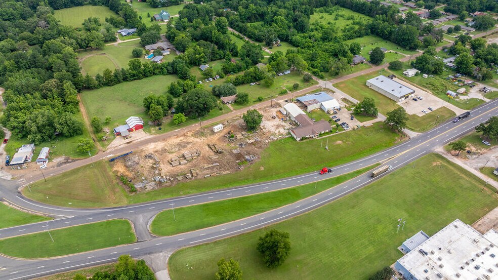 More Photos Of 189 N 1st St, Timpson Warehouse For Sale