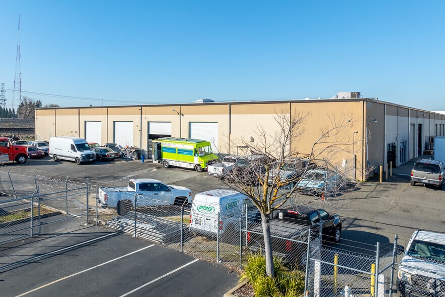 More Photos Of 4391 Pell Dr, Sacramento Warehouse For Lease