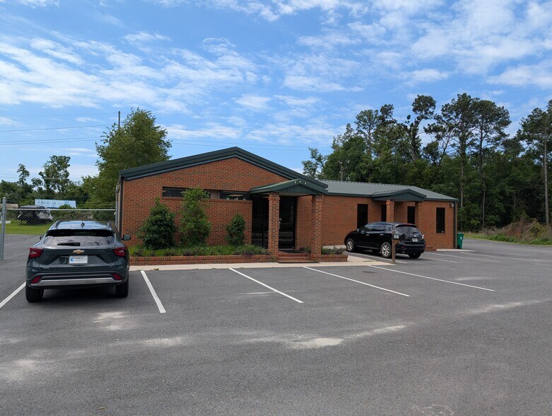More Photos Of 1321 W Hill Ave, Valdosta Office For Sale