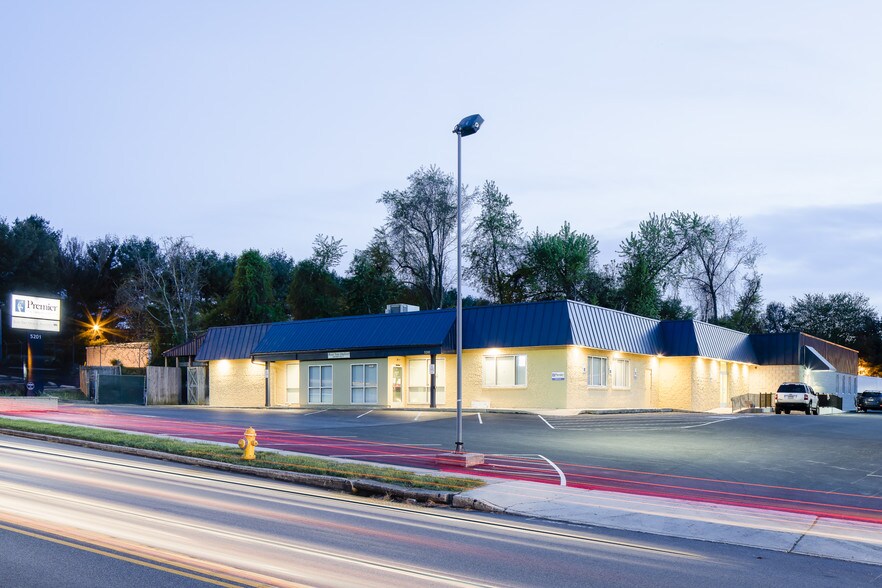 More Photos Of 5201 Pennell Rd, Media Freestanding For Lease
