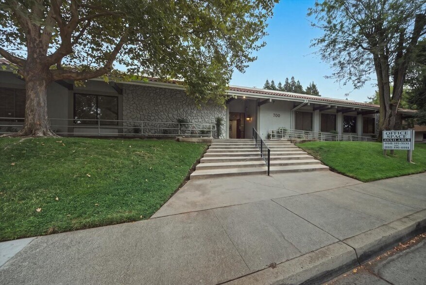Primary Photo Of 700 University Ave, Sacramento Office For Lease