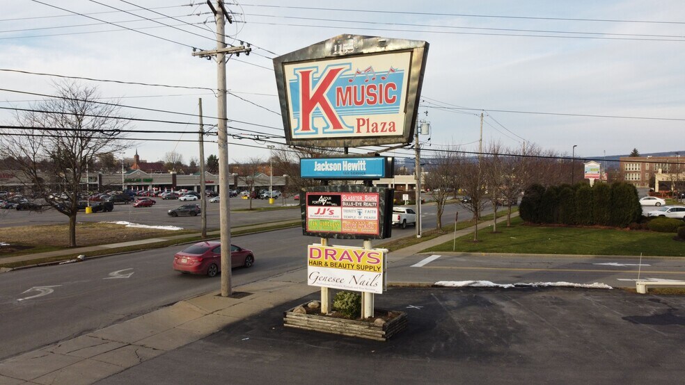 More Photos Of 1155 Mohawk St, Utica Storefront For Lease