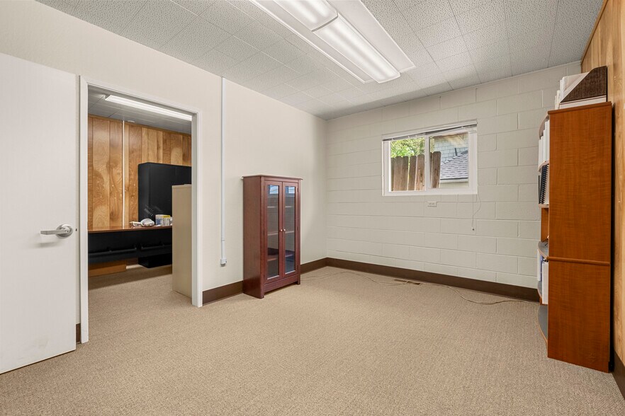 More Photos Of 1024 Simon Dr, Placerville Office For Sale