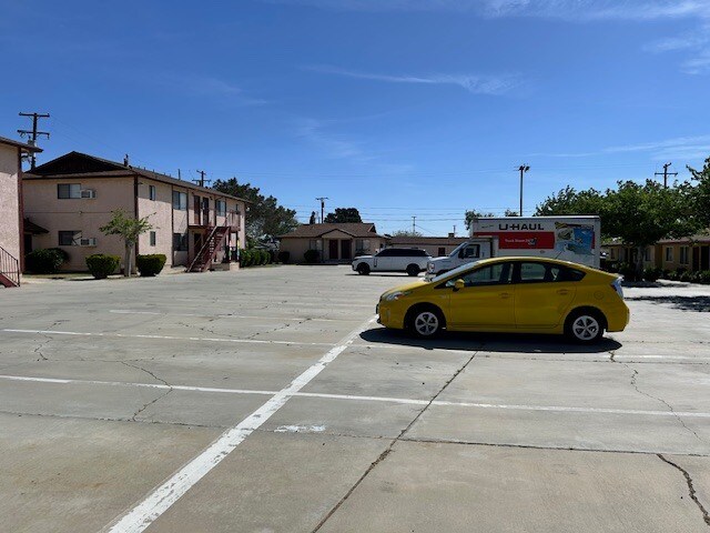 More Photos Of 15430 Meyer Rd, Mojave Apartments For Sale