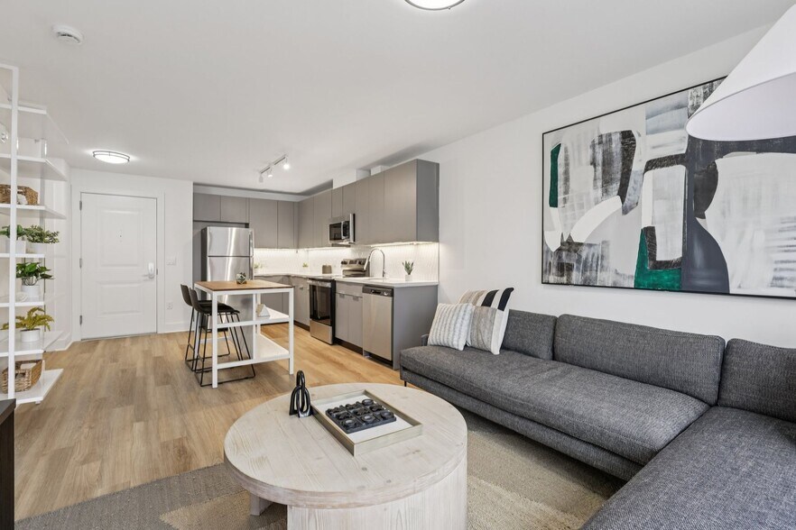 More Photos Of 10 W Westfield Ave W, Roselle Park Apartments For Lease