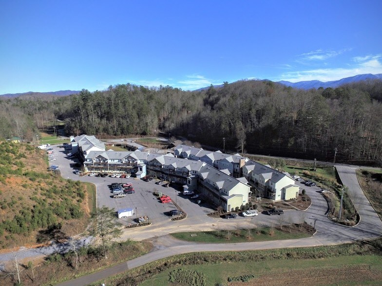 More Photos Of 849 Glades Rd, Gatlinburg Specialty For Sale