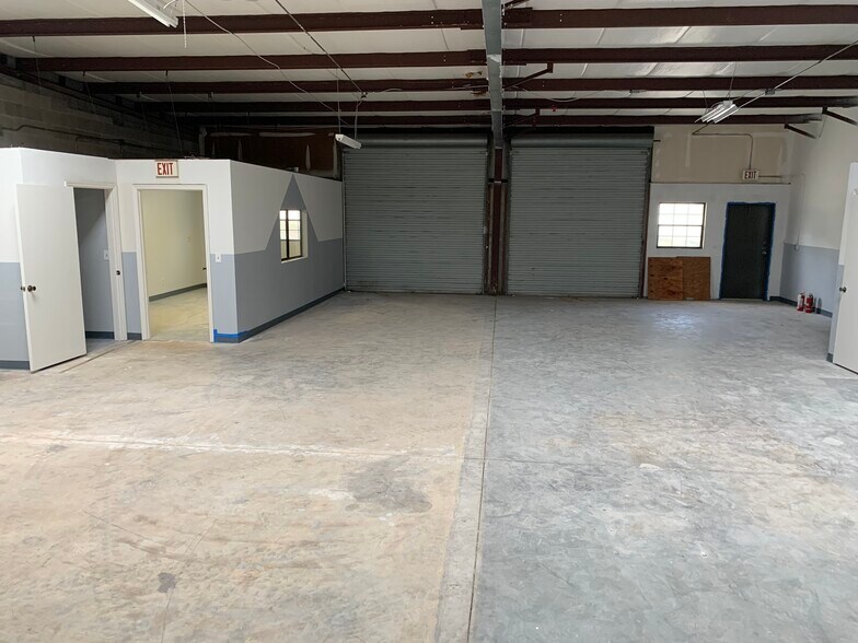 More Photos Of 1225 Bennett Dr, Longwood Unknown For Lease