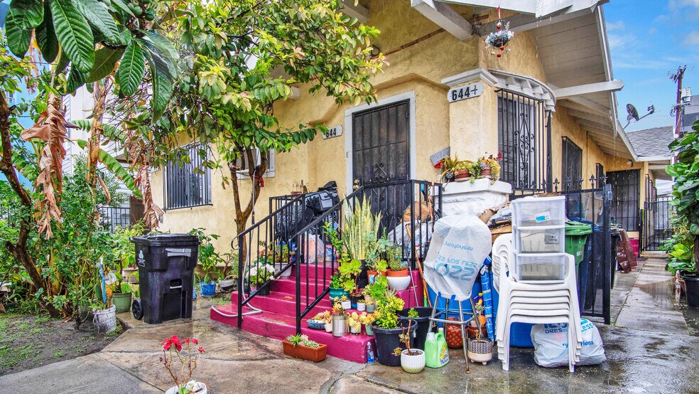 More Photos Of 644 N Serrano Ave, Los Angeles Apartments For Sale