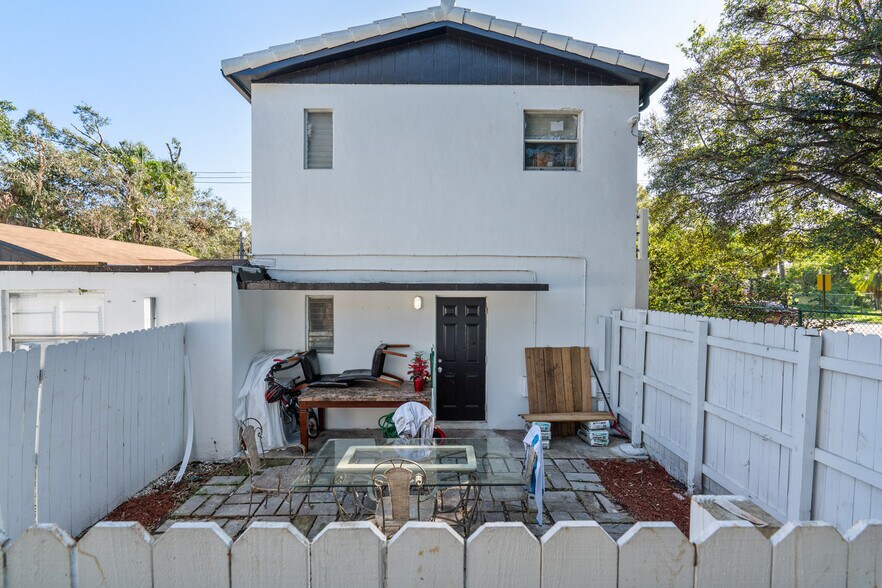 More Photos Of 3315-3331 SW 15th Ave, Fort Lauderdale Apartments For Sale