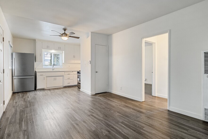 More Photos Of 1056 E 6th St, Long Beach Apartments For Sale