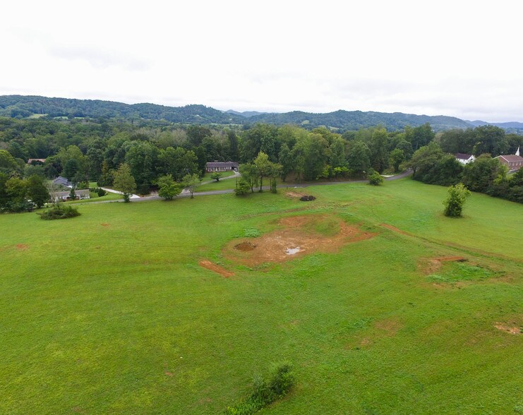 More Photos Of N. Charles G. Seivers Blvd, Clinton Land For Sale