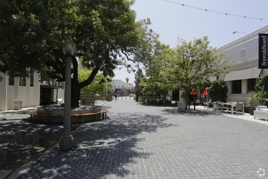 More Photos Of 8800-8850 Venice Blvd, Los Angeles General Retail For Lease