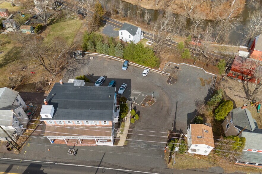 More Photos Of 3164 Main St, Green Lane Restaurant For Sale