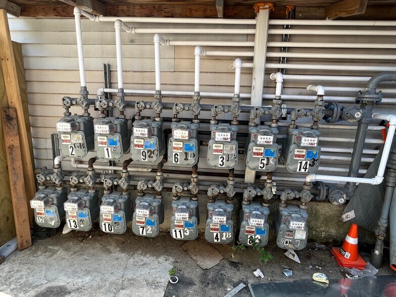 More Photos Of 4-6 John St, Waterbury Apartments For Sale