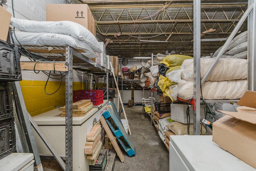 More Photos Of 925 E 19th St, Wichita Warehouse For Sale