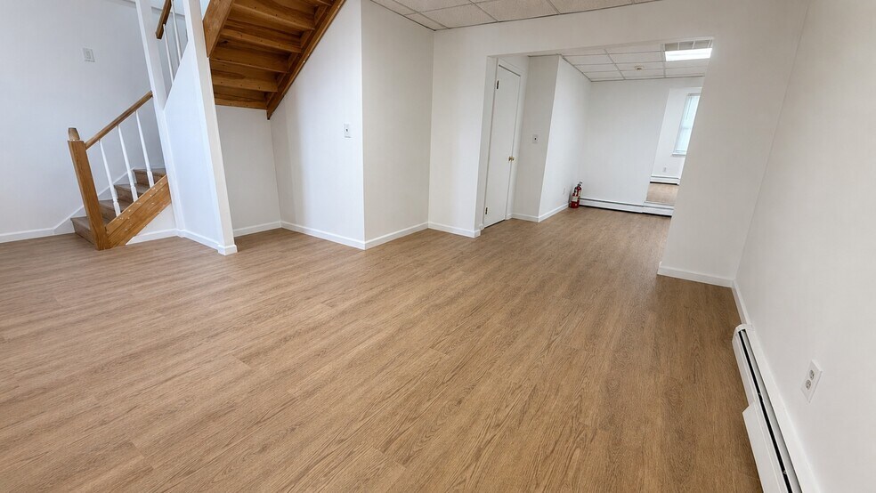 More Photos Of 1638 Parker Ave, Fort Lee Storefront Retail Office For Lease