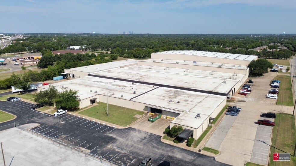 More Photos Of 4301 Mansfield Hwy, Fort Worth Warehouse For Lease