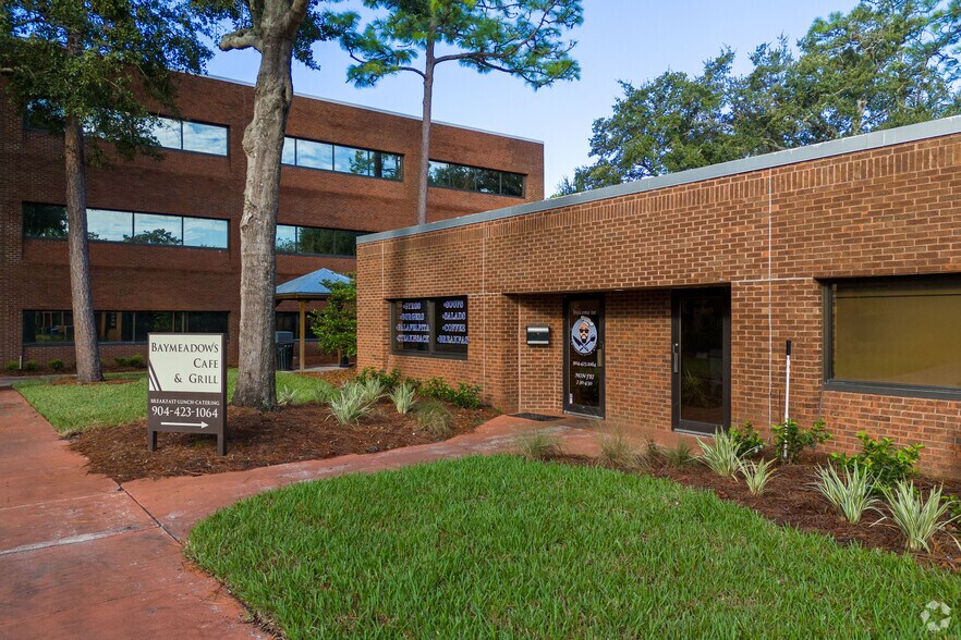 More Photos Of 7948 Baymeadows Way, Jacksonville Office For Lease