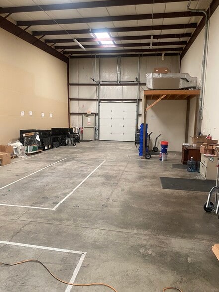 More Photos Of 1010 Franklin Dr, Smock Unknown For Lease