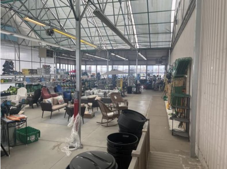 More Photos Of 1350 W Main St, Sterling Freestanding For Sale