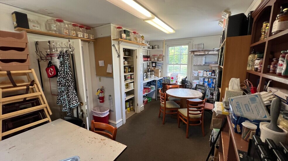More Photos Of 2 Main St, Flemington Restaurant For Lease