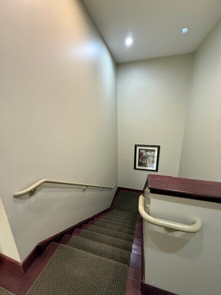 More Photos Of 5665 S Transit Rd, Lockport Office For Sale
