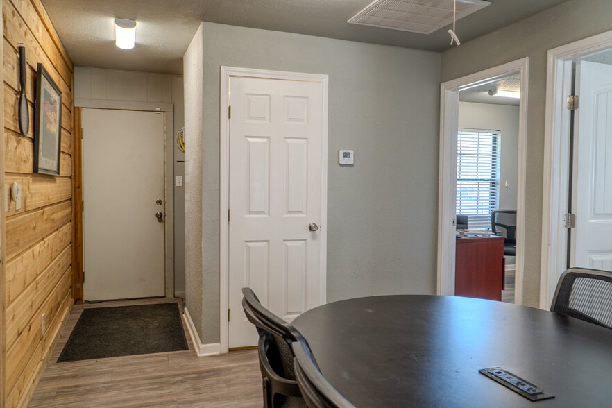 More Photos Of 4959 US-90, Alleyton Office For Sale