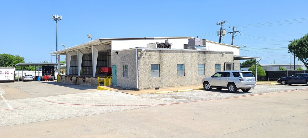 More Photos Of 3415 Banning St, Dallas Industrial For Sale