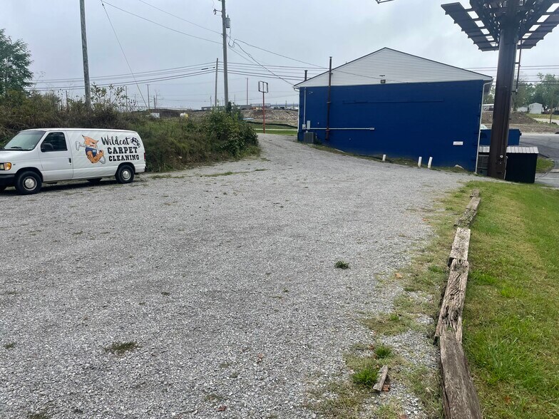 More Photos Of 3055 Lexington Rd, Nicholasville Office For Lease