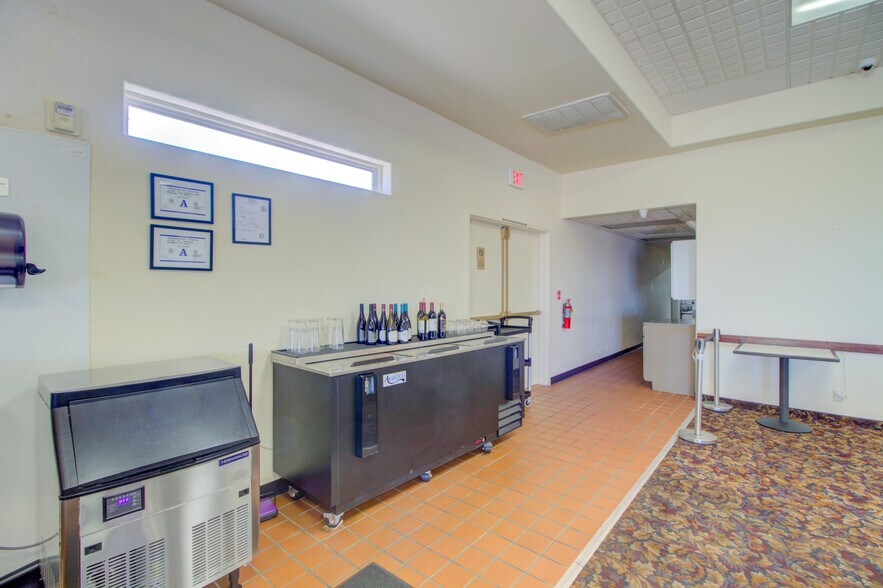 More Photos Of 110 Ville Dr, Boulder City Restaurant For Lease