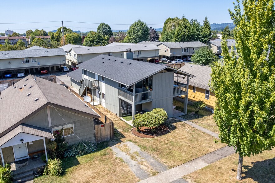 More Photos Of 823 8th Ave, Longview Multifamily For Sale