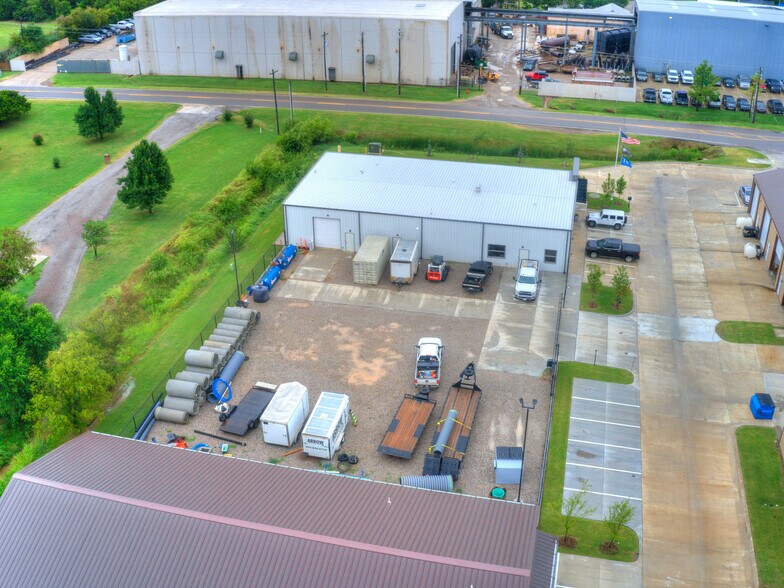 More Photos Of 8890 S Sunnylane Rd, Oklahoma City Flex For Sale