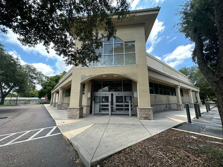 More Photos Of 3917 N Nebraska Ave, Tampa Freestanding For Lease