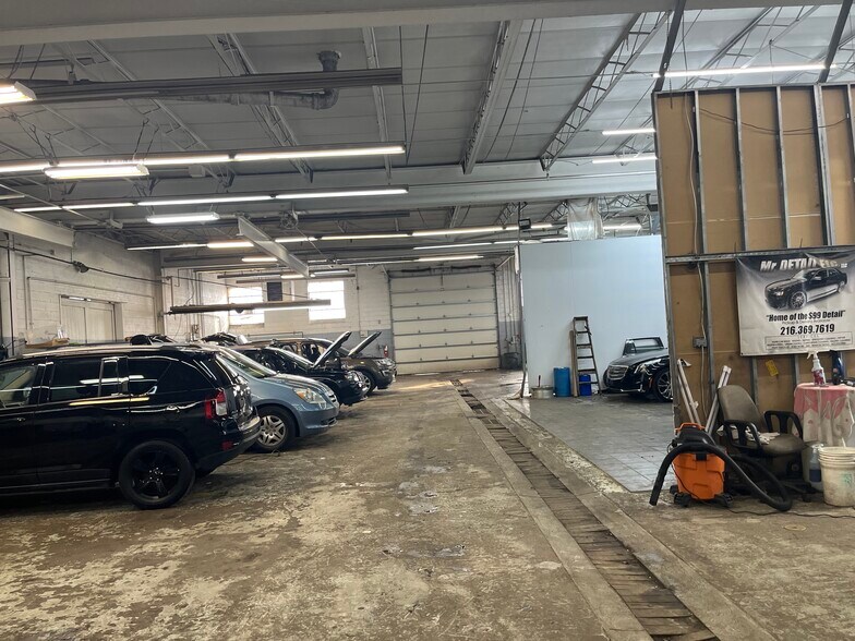 More Photos Of 9255 Brookpark Rd, Parma Auto Dealership For Sale