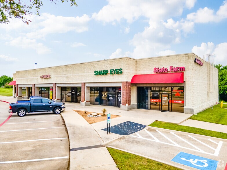More Photos Of 2420 S Stemmons Fwy, Lewisville Unknown For Lease