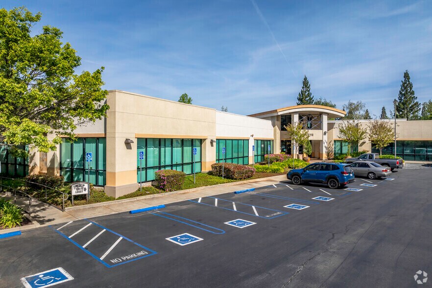 More Photos Of 2110 Professional Dr, Roseville Medical For Lease